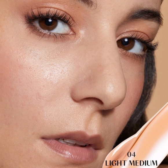 Glowish By Huda Beauty Multi Dew Skin Tint: Light Medium 04, Fragrance F… - Picture 5 of 7